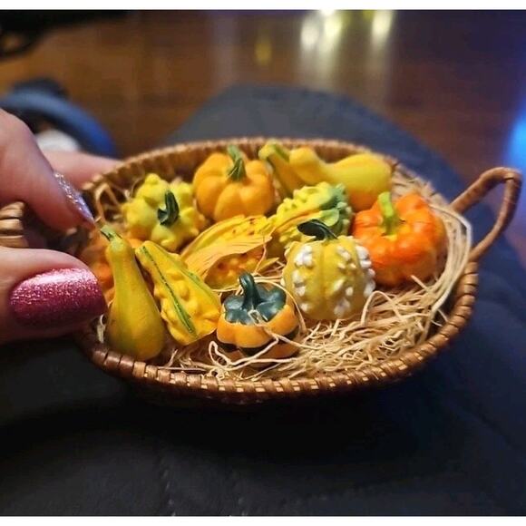 Thanksgiving Cornucopia Basket Resin Pumpkins Gourds Squash Fall Mini Decor - Picture 2 of 9